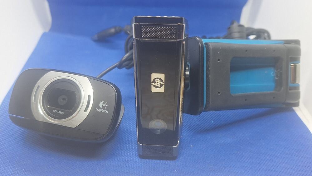 Lot of 2 HD Webcams– Logitech C615 1080p & HP Deluxe Autofocus 2.0MP USB Cameras
